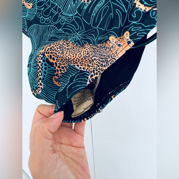 Gorgeous Cheetah print safari style fill Covrage v wire one piece swim suit - Picture 15 of 16